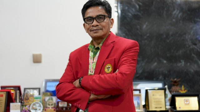 Dekan FHut Unhas, Prof Mujetahid. Ist