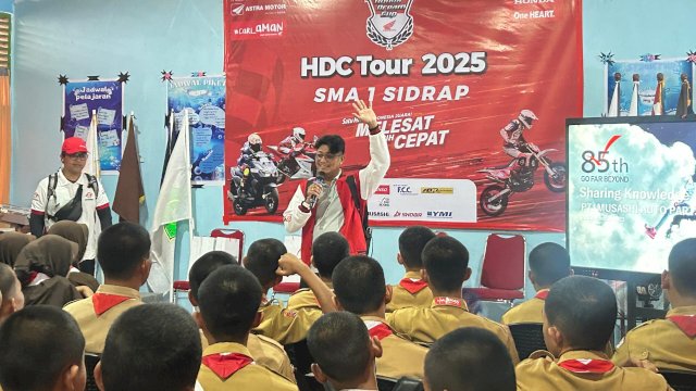HDC Tour yang hadir di SMAN 1 Sidrap. Foto: Istimewa.