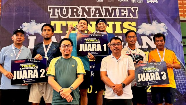 Bank Sulselbar bawa pulang tiga medali di Porsebank Plus 2025. Foto: Istimewa.