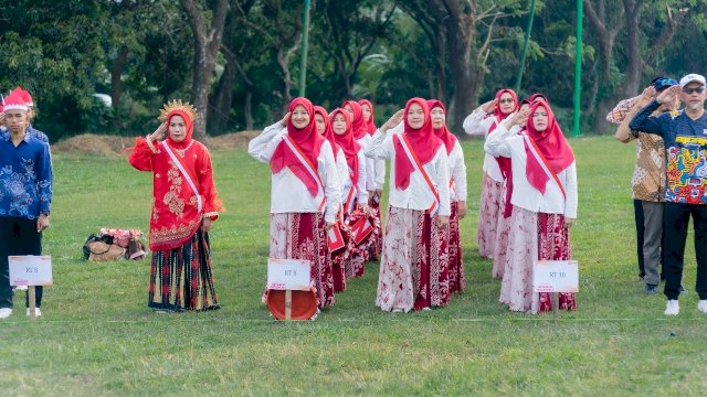 Bukit Baruga peringati Hari Kemerdekaan bersama warga. Foto: Istimewa. 