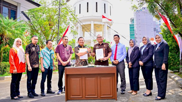 istimewa