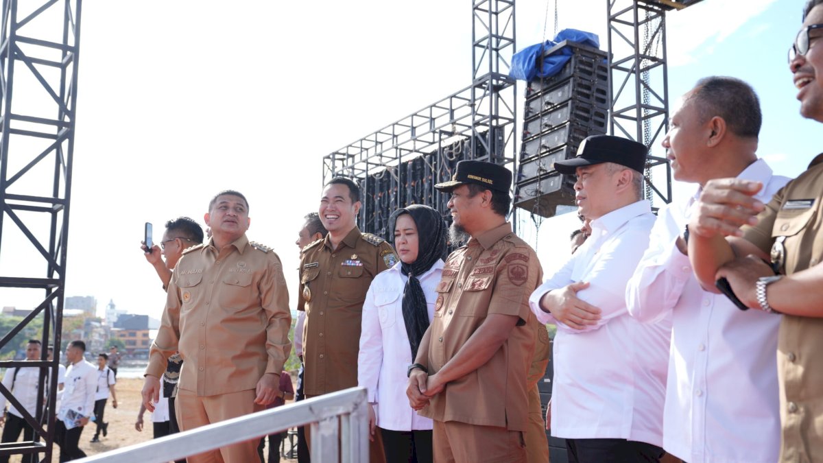 Wali Kota Makassar Dampingi Menhub RI, Saat Luncurkan Pesawat Amfibi di Makassar