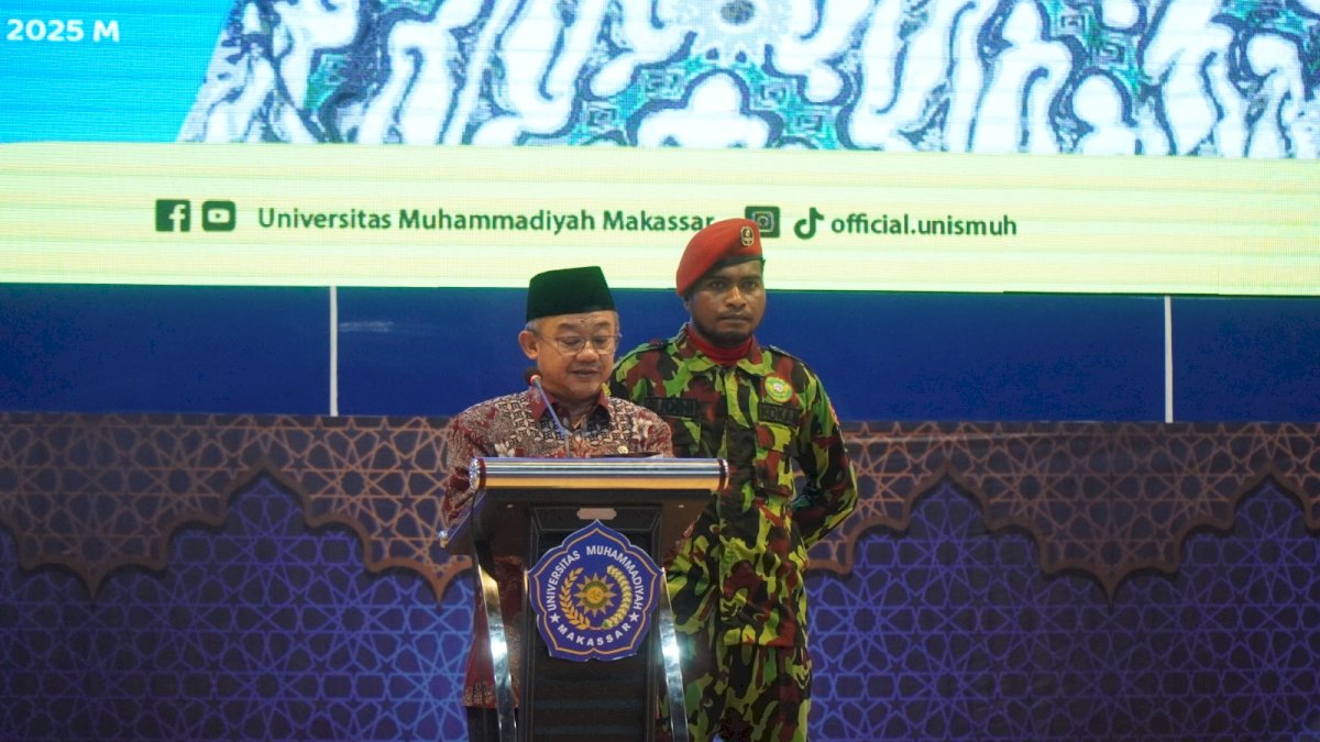 Seminar Tarjih Muhammadiyah di Unismuh, Prof Mu’ti Soroti Urgensi AI bagi Masa Depan Pendidikan Islam