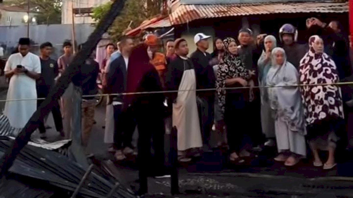 Wali Kota dan Wakil Wali Kota Parepare Tinjau Lokasi Kebakaran, Janji Salurkan Bantuan Cepat