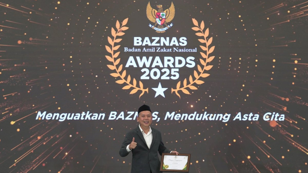 Salurkan Zakat Berdampak Nyata, Yayasan Hadji Kalla Raih BAZNAS Awards 2025