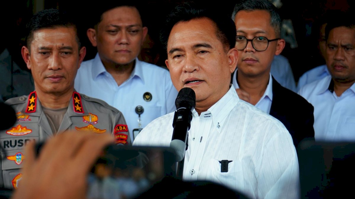 Dengar Suara Tahanan Unjuk Rasa, Menko Yusril Jamin Perlakuan Adil di Polda Sulsel 