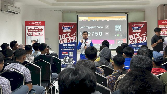 Asmo Sulsel edukasi safety riding untuk supporter Honda DBL di Makassar. Foto: Istimewa.