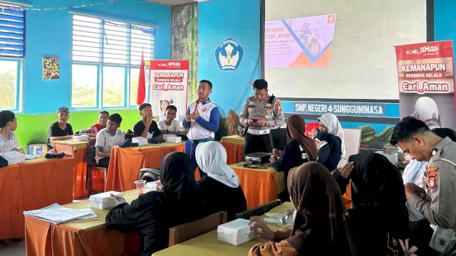Edukasi safety riding Asmo Sulsel bersama Polres Gowa di SMPN 4 Gowa. Foto: Istimewa.