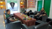 Pererat Sinergitas, Kajari Jeneponto Kunjungi Markas TNI Yonif 726 Tamalatea