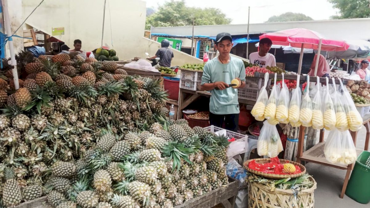 Manfaatkan KUR BRI, Pedagang Nanas Ini Sukses Kembangkan Produk Olahan yang Diminati Pasar