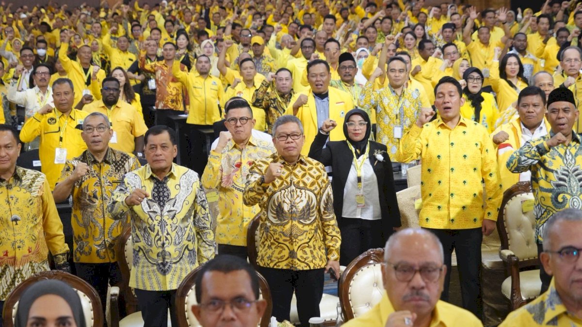 Taufan Pawe Ingatkan Anggota DPRD Golkar se-Sulsel Jalankan Arahan Ketum Saat Bimtek