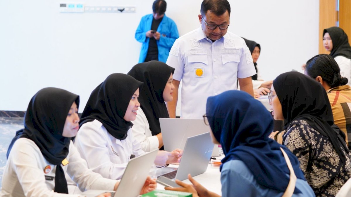 Perkuat Perlindungan Produk Lokal, 50 IKM Makassar Dapat Pendampingan Penelusuran Merek