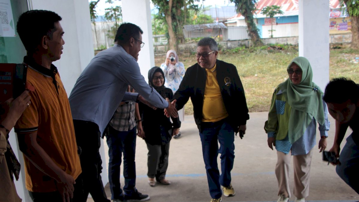 Taufan Pawe Tinjau Kantor Bawaslu Palopo, Tekankan Pentingnya Perencanaan Anggaran Renovasi