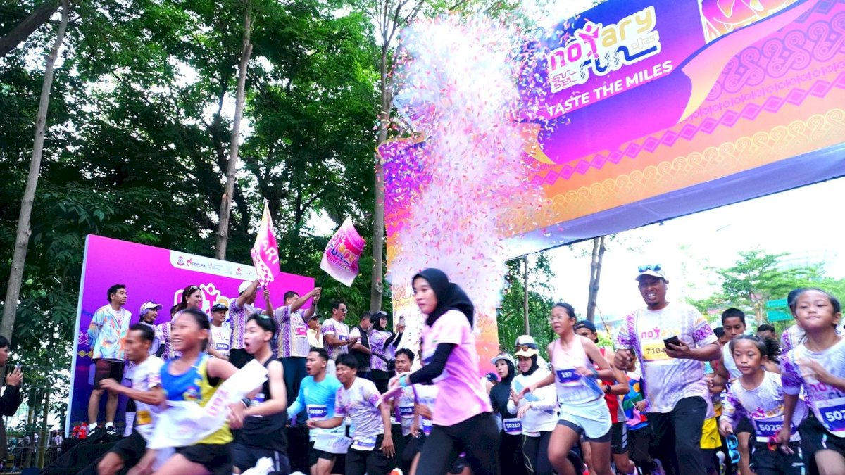 Ribuan Peserta Meriahkan Notary Run, Dilepas Dirjen AHU dan Wali Kota Makassar