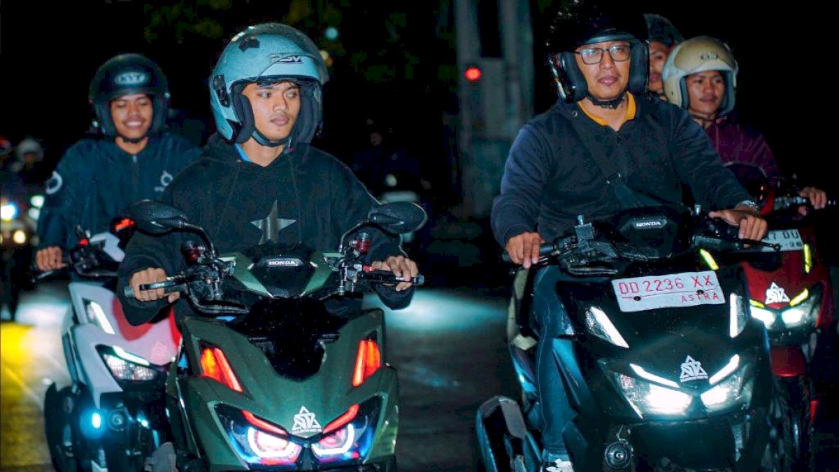 Tips Aman Berkendara di Malam Hari Ala Asmo Sulsel