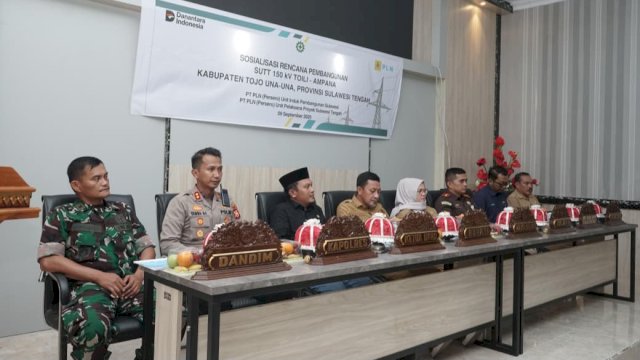Pertemuan PLN UIP Sulawesi dengan Bupati Touna Sulteng. Foto: Istimewa.