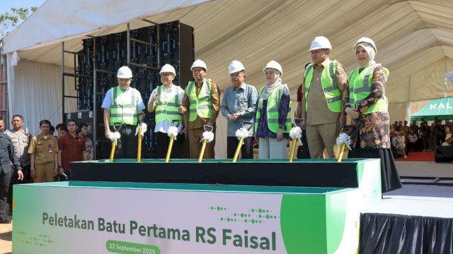 Peletakan batu pertama RS Islam Faisal. Foto: Istimewa.