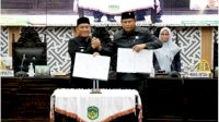 Rapat Paripurna DPRD Lutim Tetapkan Nota Kesepakatan KUA-PPAS 2026