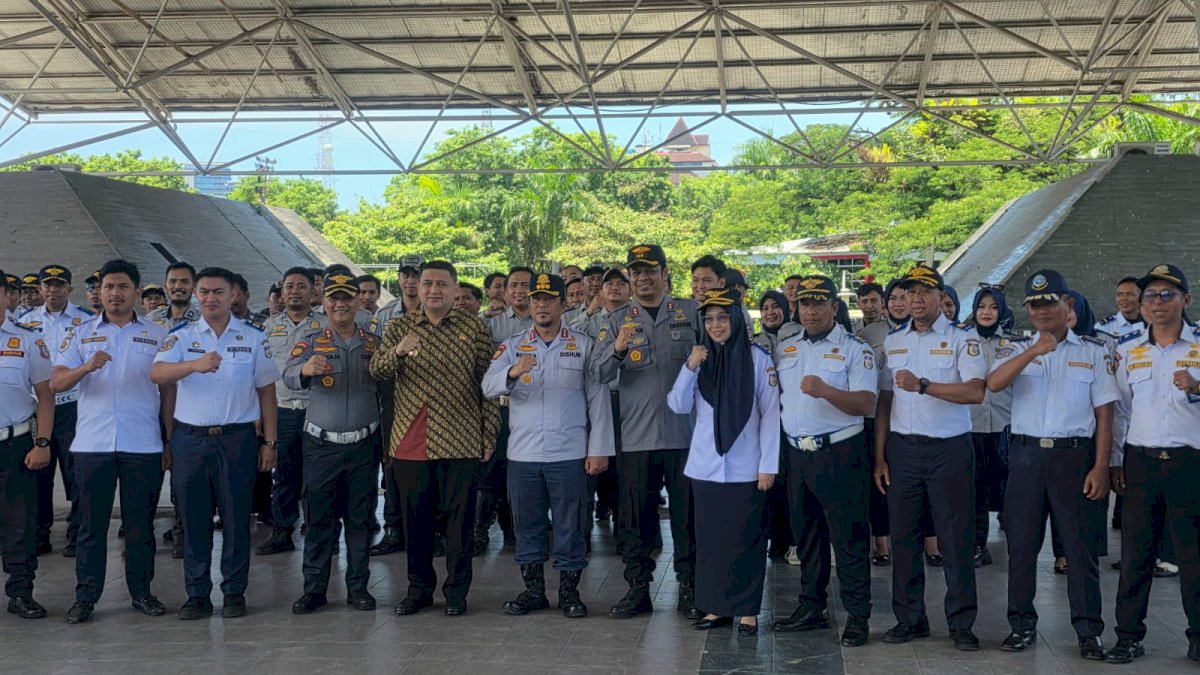 Munafri Instruksikan Dishub Profesional, Melayani dengan Humanis