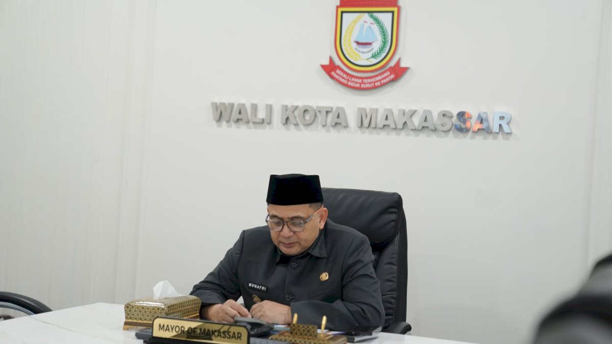 Wali Kota Makassar Sampaikan Pendapat atas Tiga Ranperda Inisiatif DPRD
