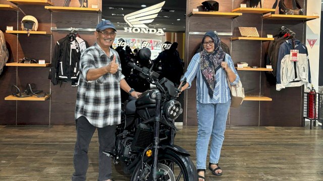 Honda Rebel 1100 sampai ke konsumen pertama di Sulawesi. Foto: Istimewa.