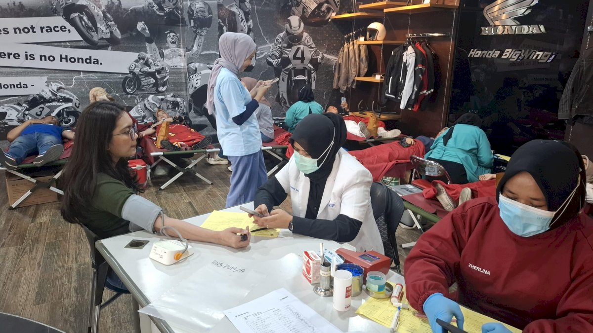 Tingkatkan Kepedulian Sesama, Astra Motor Sulsel Donor Darah