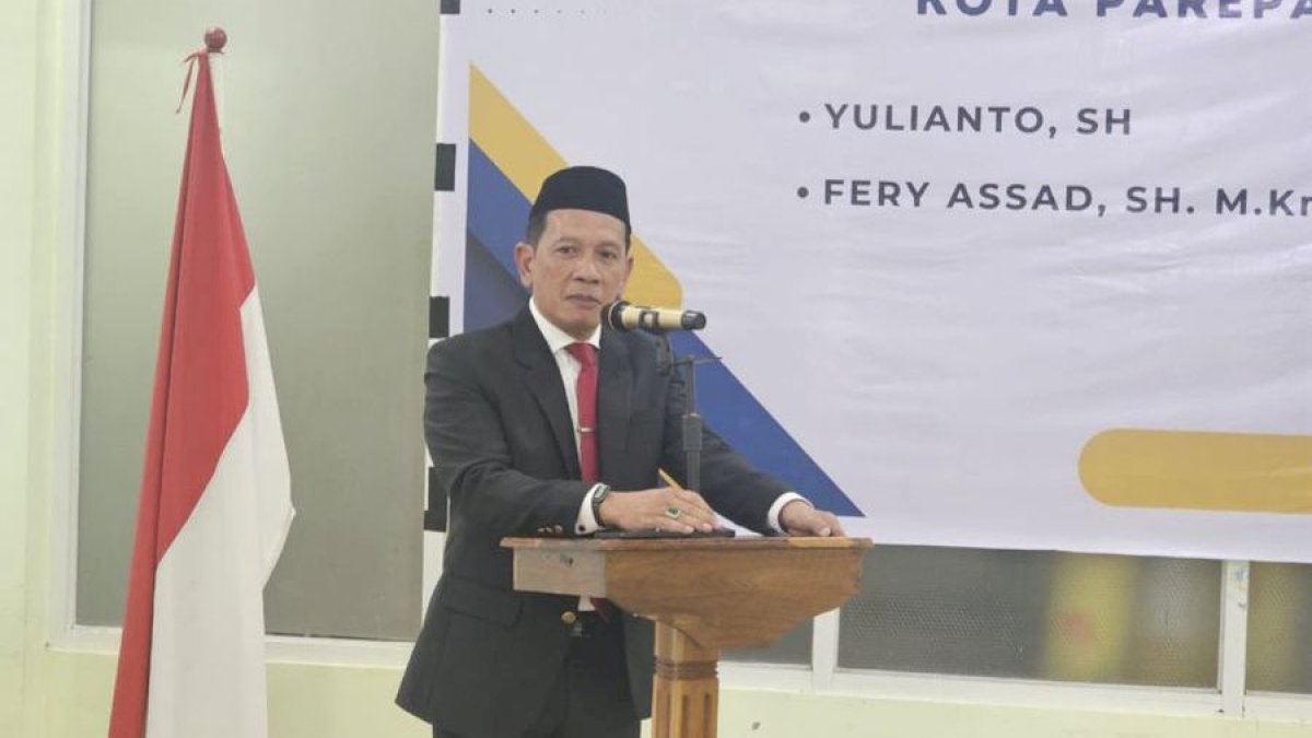 Kakanwil Kemenkum Sulsel Lantik Anggota MPDN Parepare Antar Waktu dan Tekankan Penerapan PMPJ Notaris