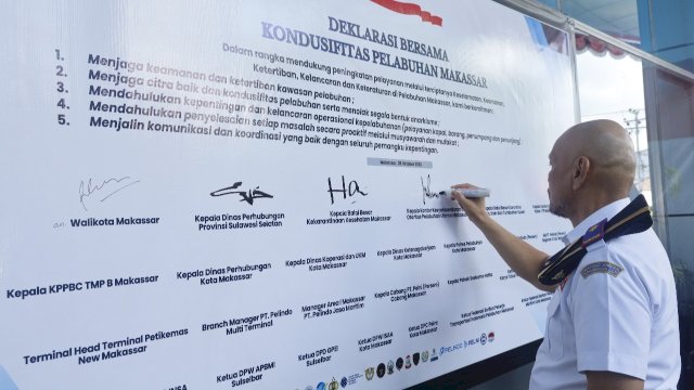 Deklarasi Bersama Kondusifitas Pelabuhan Makassar. Foot: Istimewa.
