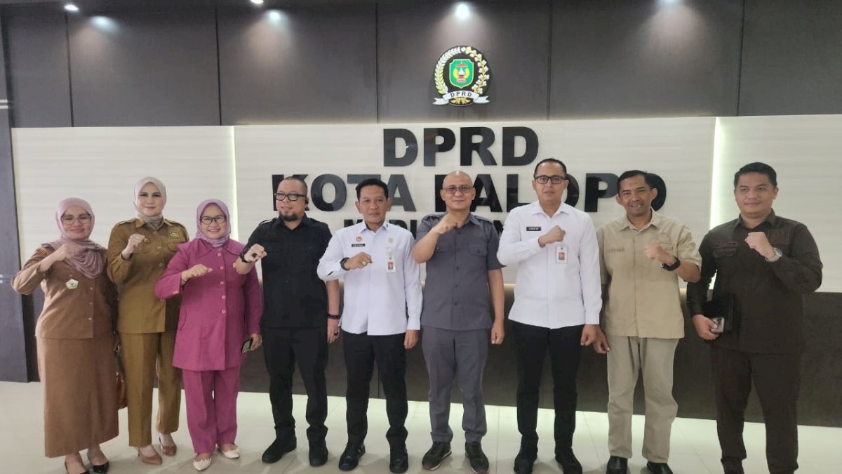 Kakanwil Kemenkum Sulsel Silaturahmi Dengan Ketua DPRD Palopo Bahas Produk Hukum Daerah