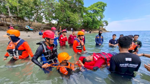 Masmindo latihan bersama mitigasi bencana water rescue. Foto: Istimewa.