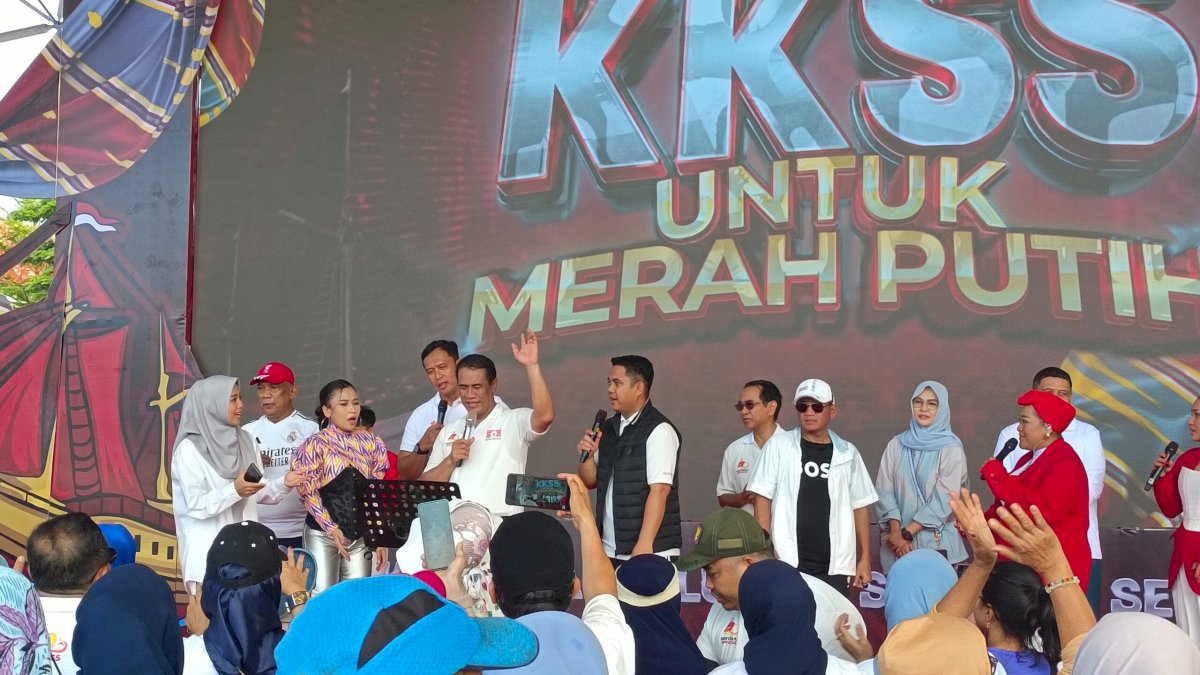 Amran Sulaiman Gerakkan KKSS Bantu Masyarakat Lewat Pasar Murah dan Layanan Kesehatan