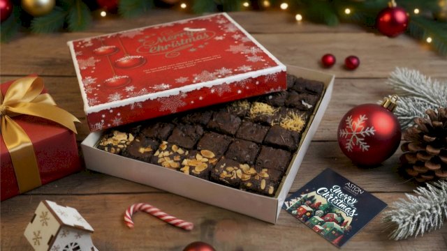 Festive Hampers Chocolate Brownies Aston Makassar dengan harga Rp150 ribu. Foto: Istimewa.