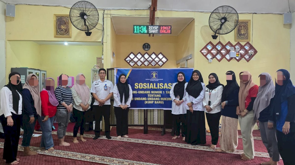 Perkuat Literasi Hukum WBP, Kanwil Kemenkum Sulsel Kenalkan Substansi KUHP Baru di Lapas Perempuan Sungguminasa