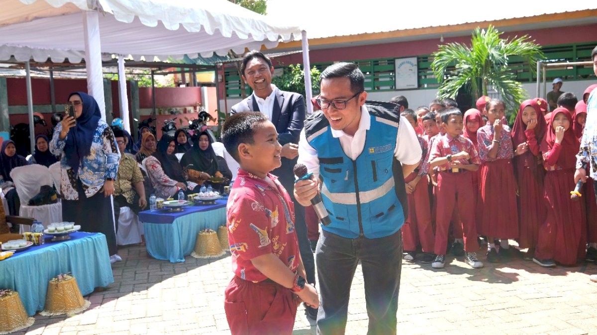 Peduli Kesehatan Pelajar, PLN UIP Sulawesi Beri Bantuan Sanitasi dan Air Bersih SD di Makassar