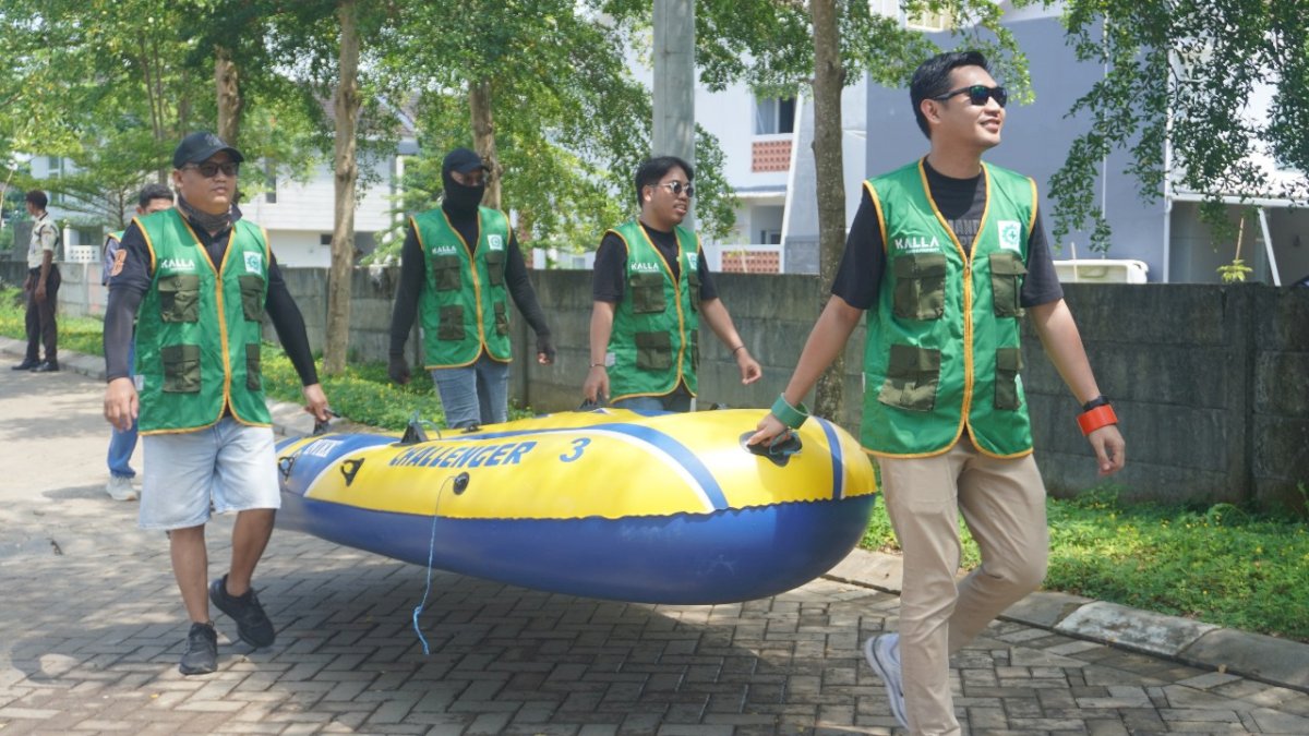 Tingkatkan Kesiapsiagaan dan Keamanan Warga, Bukit Baruga Gelar Simulasi Penanganan Banjir