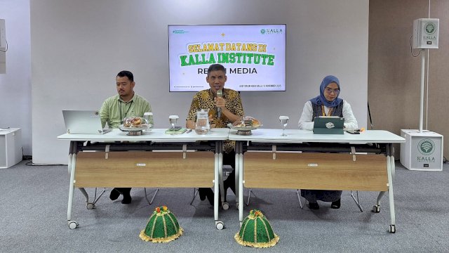 Kalla Institute bincang bareng media. Foto: Sri Wahyu Diastuti / Sulselsatu.com.