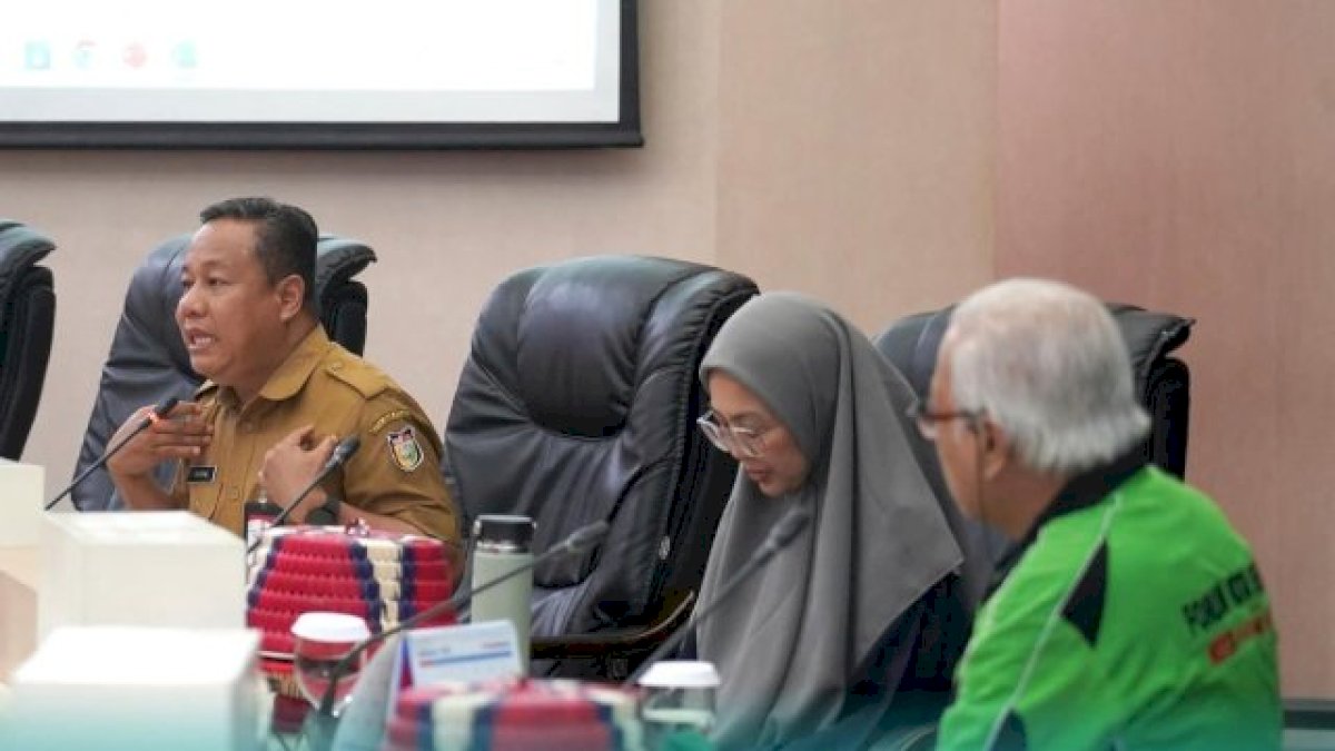 Kepala Bappeda Makassar Bersama TP PKK Kota Makassar Pimpin Rapat Finalisasi Penilaian Kota Sehat 2025