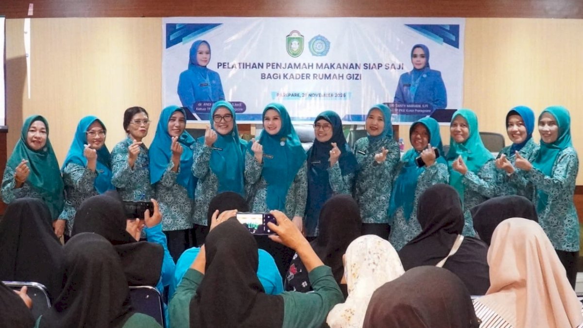 Ketua TP PKK Parepare Buka Pelatihan Penjamah Makanan Siap Saji untuk Kader Rumah Gizi