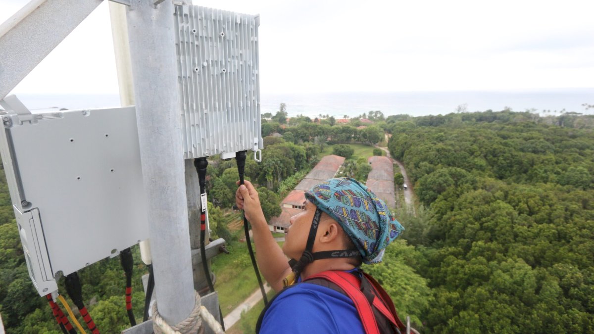 XLSMART Catat Pendapatan Double Digit pada Kuartal Ketiga 2025