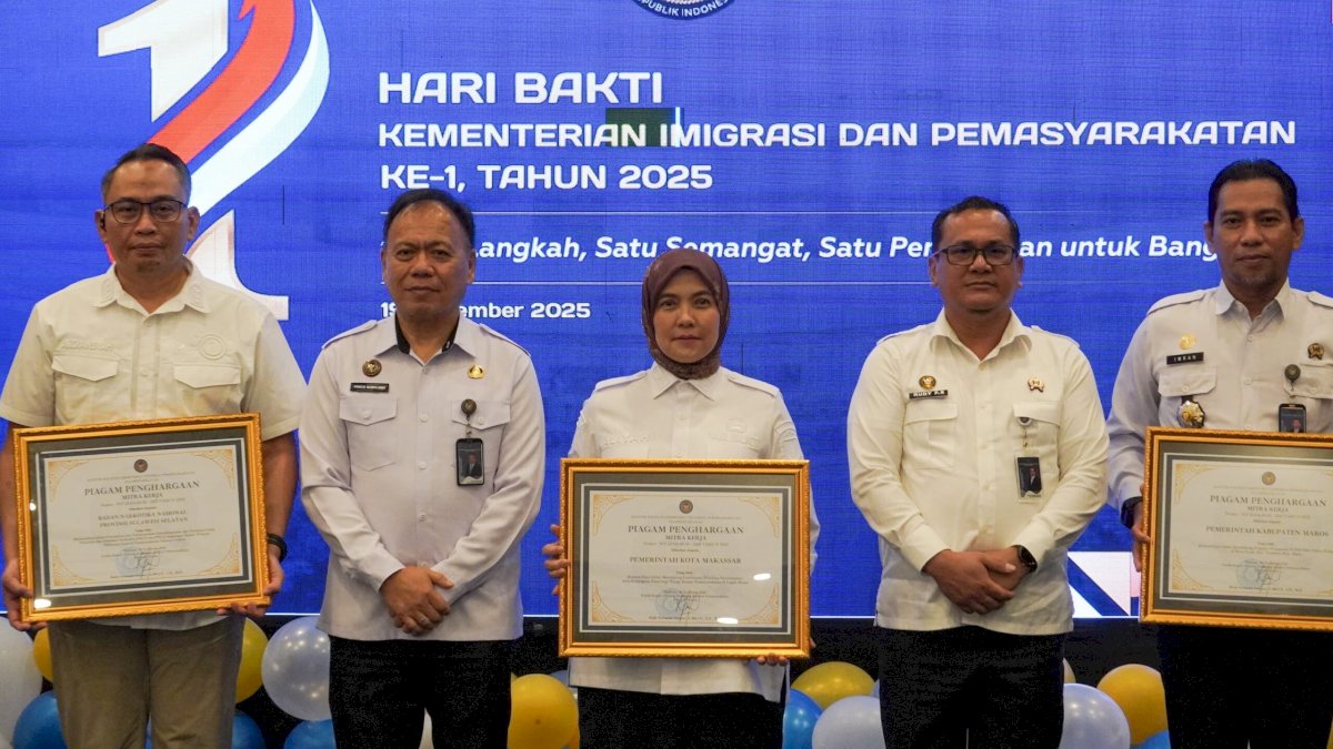Pemkot Makassar Terima Penghargaan Kemenimipas, Tegaskan Komitmen Makassar dalam Pembinaan Warga Binaan