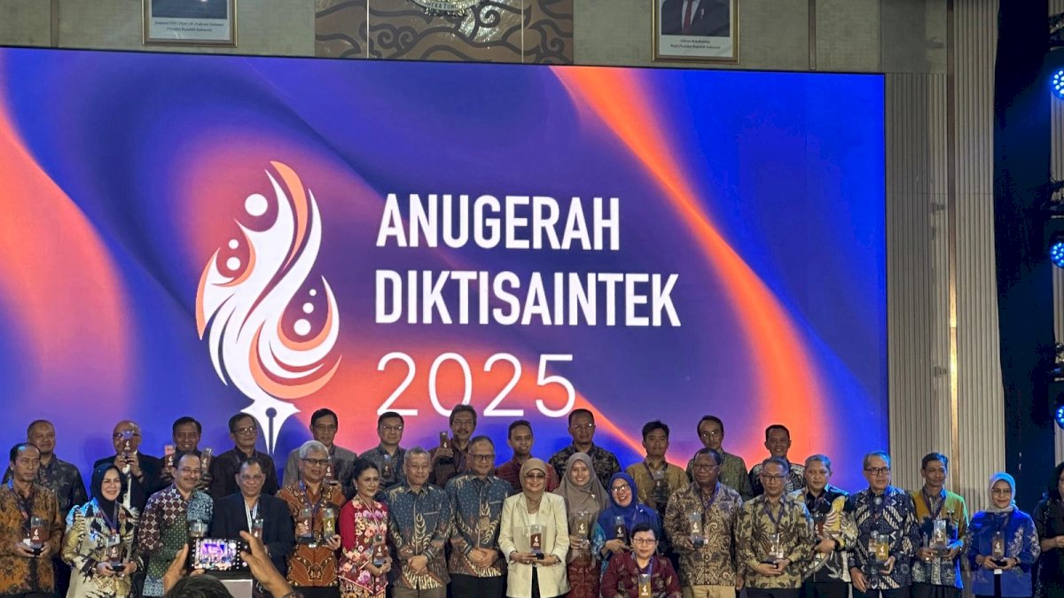 Akhir Tahun, UNM Sukses Sabet 4 Penghargaan di Ajang Anugerah Kemdiktisaintek 2025