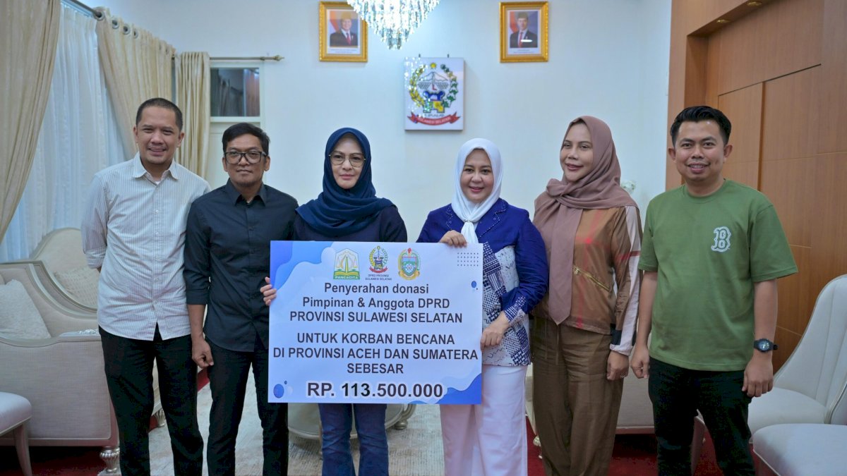 DPRD Sulsel Serahkan Rp113,5 Juta untuk Korban Banjir di Aceh, Sumut, dan Sumbar