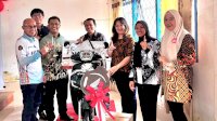 Asmo Sulsel dan Yayasan Astra Honda Motor Apresiasi Guru Inspiratif Nasional Asal Konawe