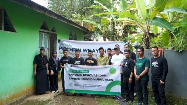 Pegadaian Kanwil VI Makassar salurkan bantuan renovasi masjid di Bulukumba. Foto: Istimewa.