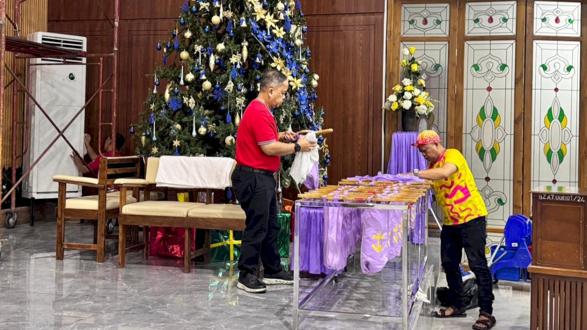 Sambut Natal, PHI Bersih-bersih 3 Gereja di Makassar dan Kendari