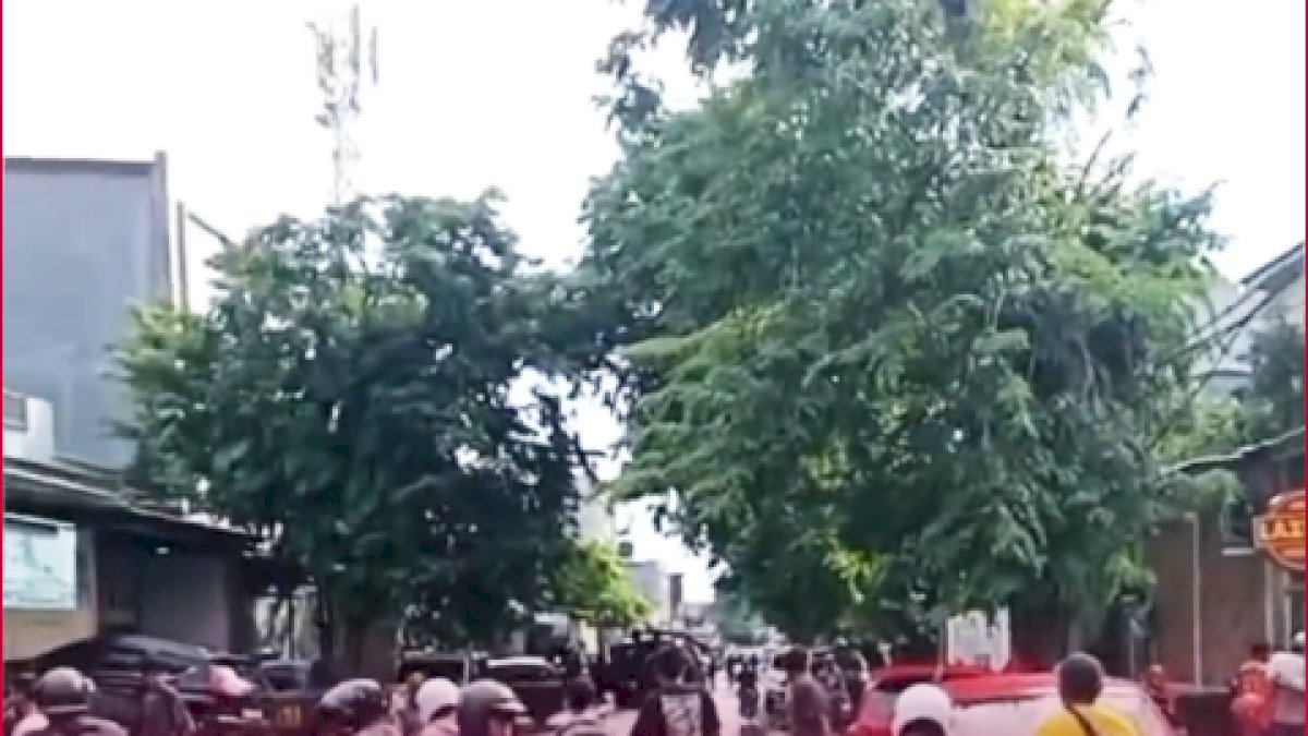 VIDEO:  Ledakan Diduga Akibat Tabung Gas Elpisi di Kafe Makassar