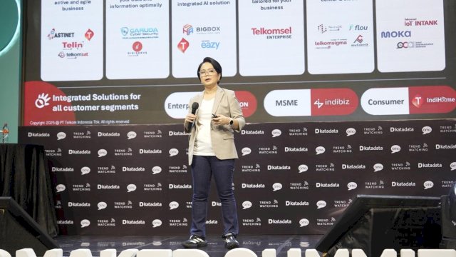 Direktur Enterprise &amp; Business Service Telkom Veranita Yosephine dalam Trend Maker Summit 2025. Foto: Istimewa.