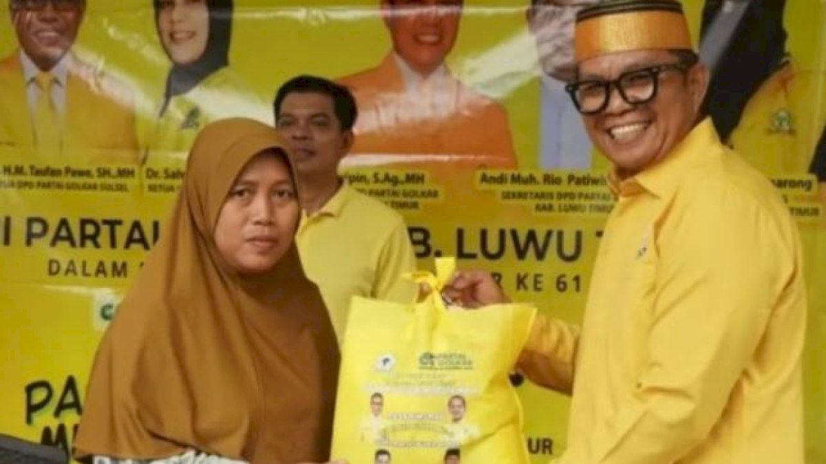 HUT ke-61, Anggota DPRD Luwu Timur dari Partai Golkar Gelar Pasar Murah dan Aksi Sosial