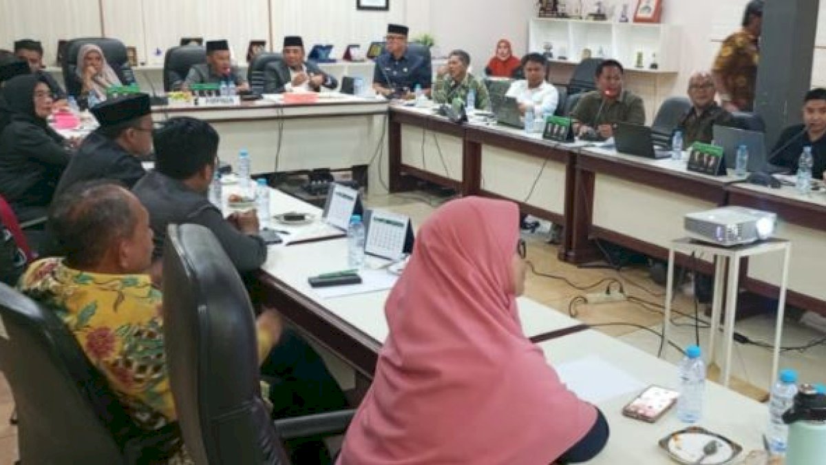 Rapat Dengar Pendapat -terkait Penyertaan Modal pada Perseroda Luwu Timur Gemilang
