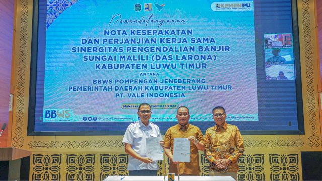 Kerja sama PT Vale bersama Pemkab Luwu Timur dan BBWS Pompegan Jeneberang kendalikan banjir. Foto: Istimewa. 